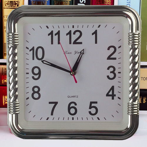 555时钟 简约设计与静音科技的完美融合